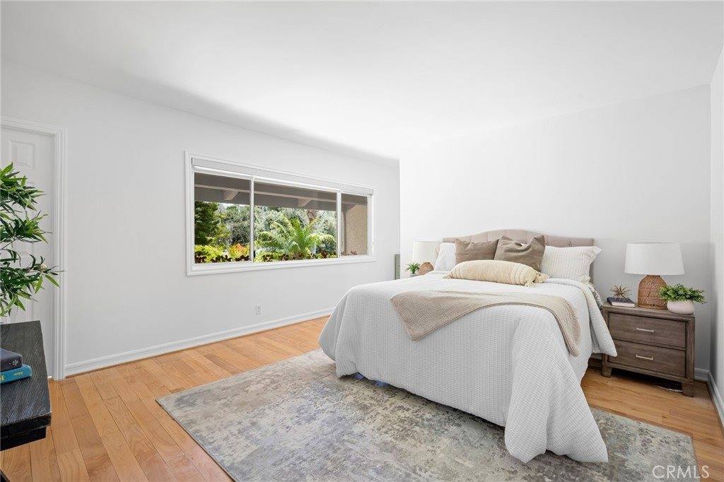 7800 Via Genova, Burbank, CA 91504