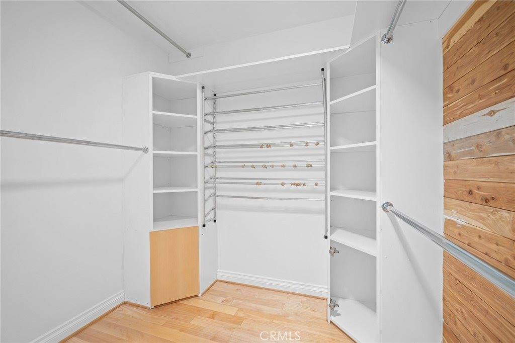 7800 Via Genova, Burbank, CA 91504