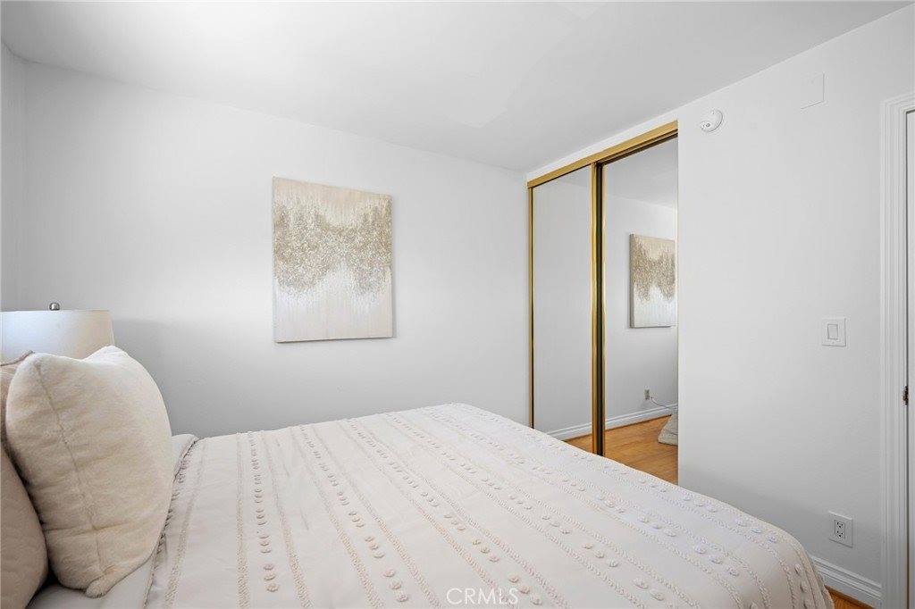 7800 Via Genova, Burbank, CA 91504