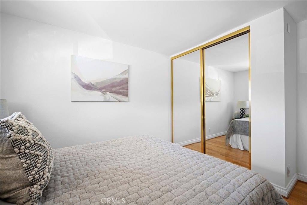 7800 Via Genova, Burbank, CA 91504
