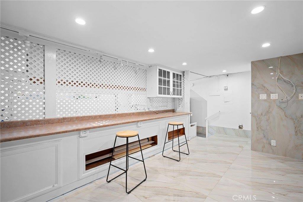 7800 Via Genova, Burbank, CA 91504