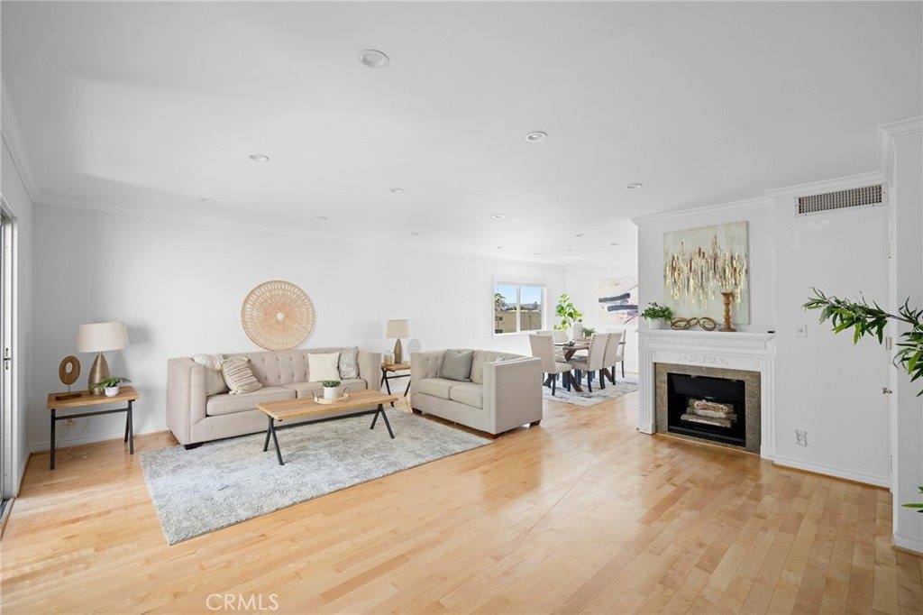 7800 Via Genova, Burbank, CA 91504