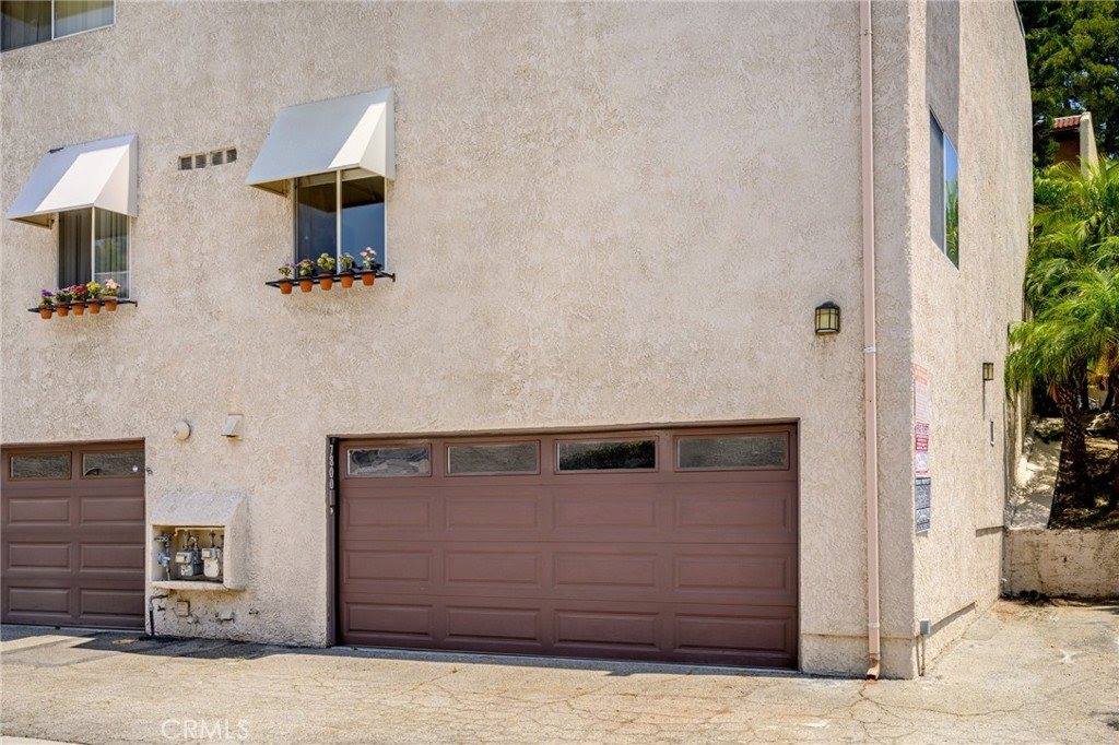 7800 Via Genova, Burbank, CA 91504