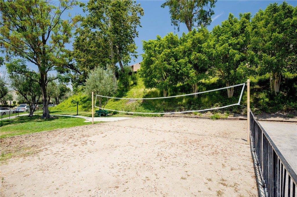 7800 Via Genova, Burbank, CA 91504