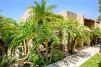 7800 Via Genova, Burbank, CA 91504