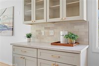 7800 Via Genova, Burbank, CA 91504