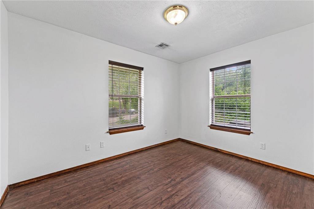 800 North 9th Street, Kansas City, KS 66101