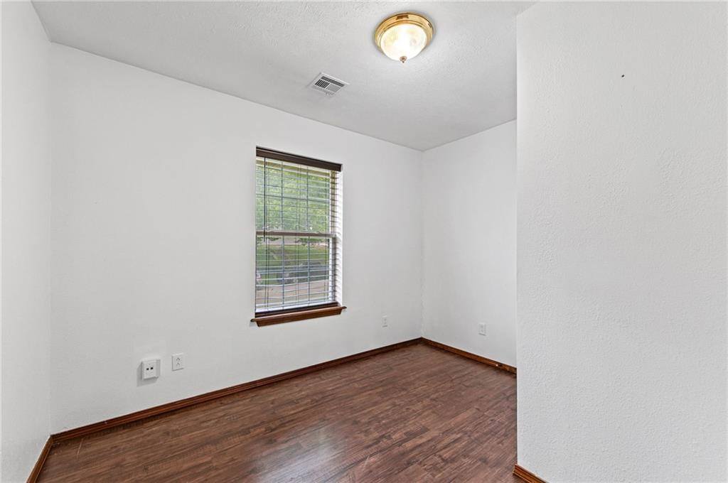 800 North 9th Street, Kansas City, KS 66101