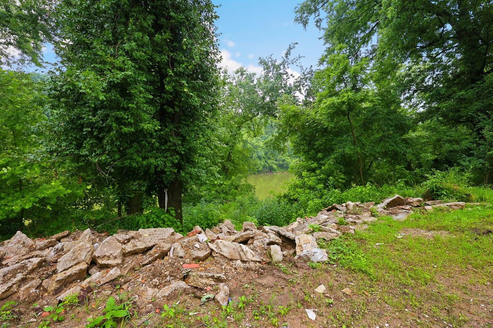 1380 Shore Acres Road, Frankfort, KY 40601