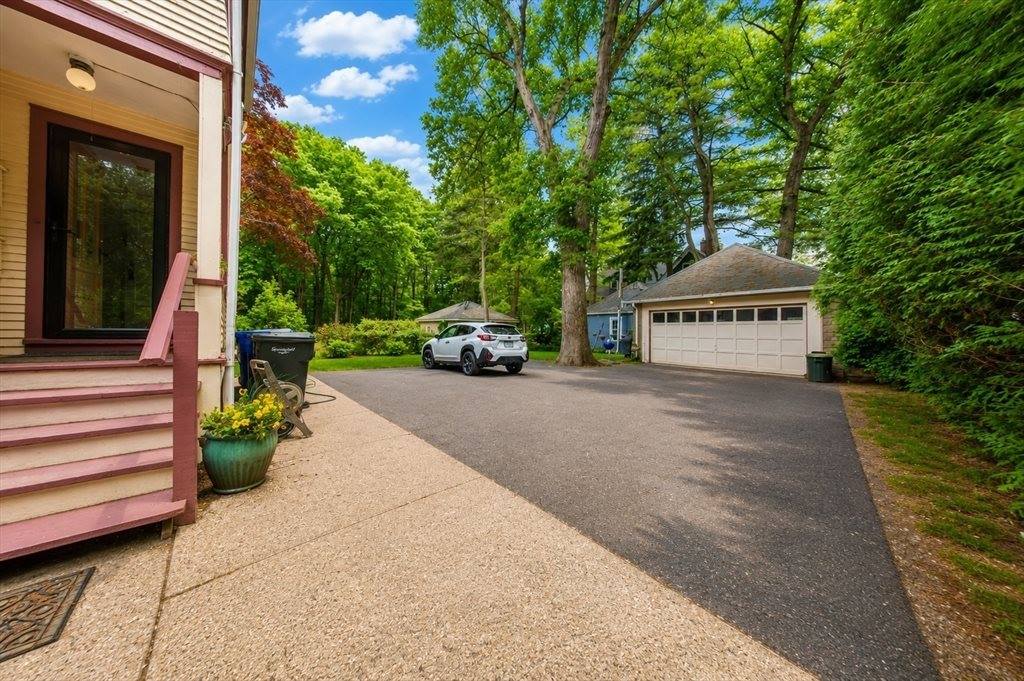 332 Forest Park Ave, Springfield, MA 01108
