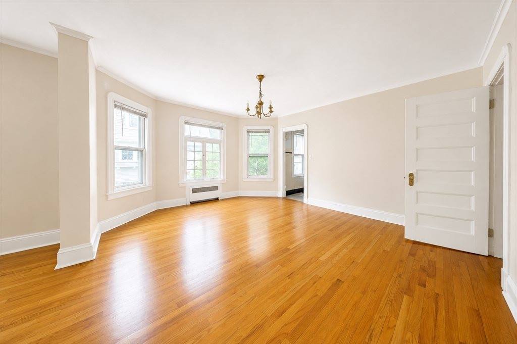 332 Forest Park Ave, Springfield, MA 01108