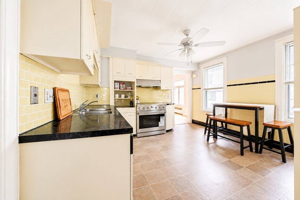 332 Forest Park Ave, Springfield, MA 01108