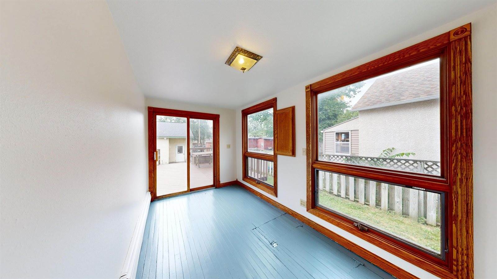 1501 Johnson St, La Crosse, WI 54601