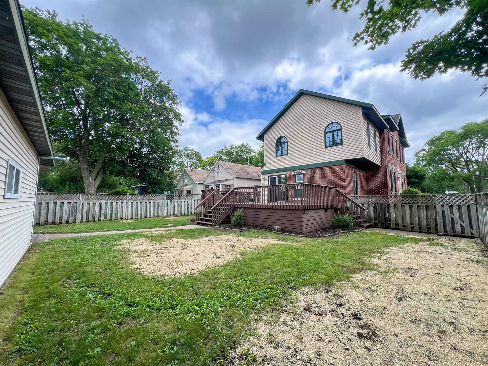 1501 Johnson St, La Crosse, WI 54601