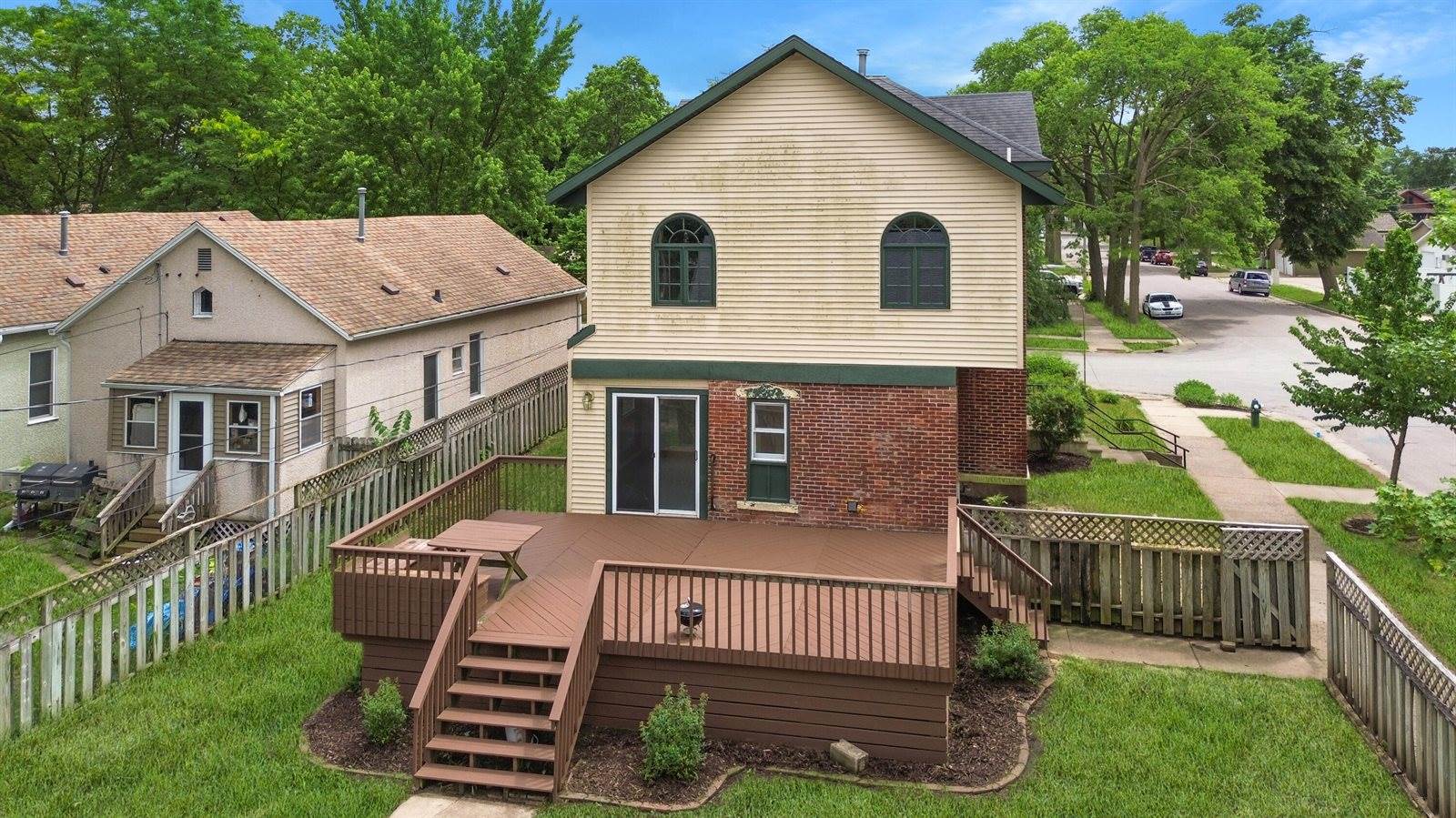 1501 Johnson St, La Crosse, WI 54601