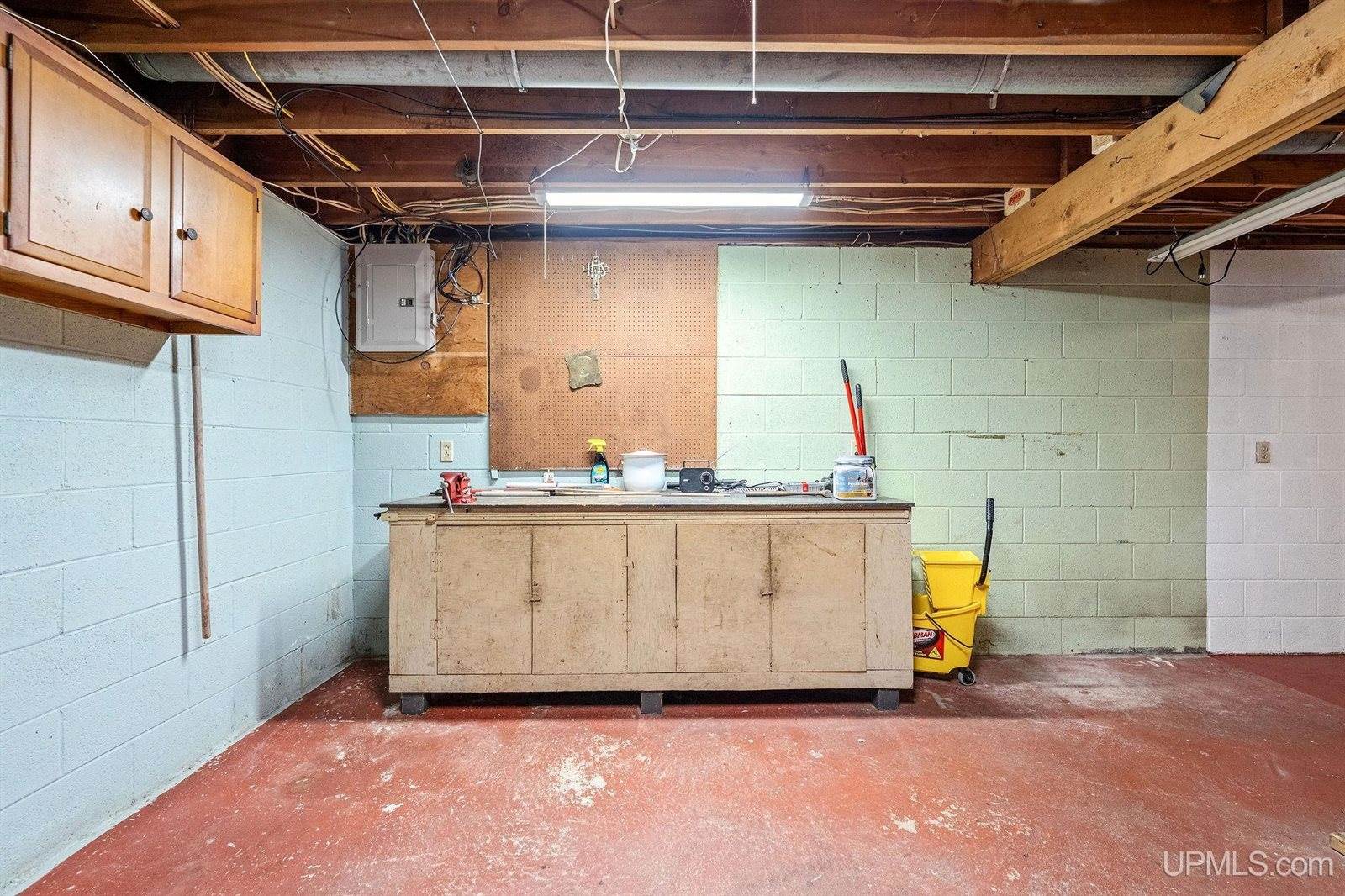 1613 Woodland Avenue, Marquette, MI 49855