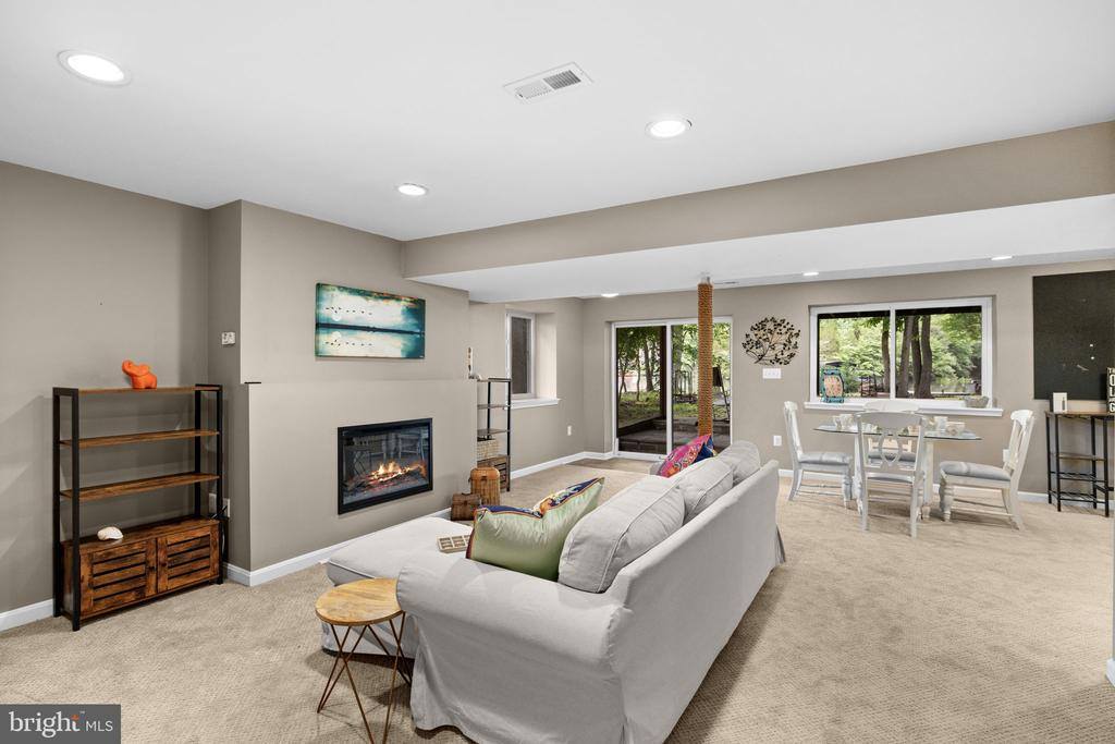 1917 Lakeview Parkway, Locust Grove, VA 22508