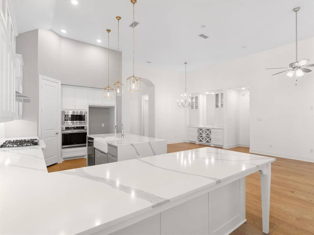 6113 Strada Cove, Fort Worth, TX 76123