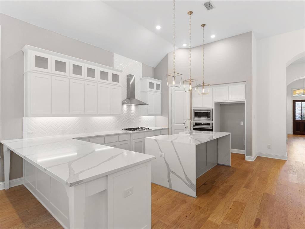 6113 Strada Cove, Fort Worth, TX 76123