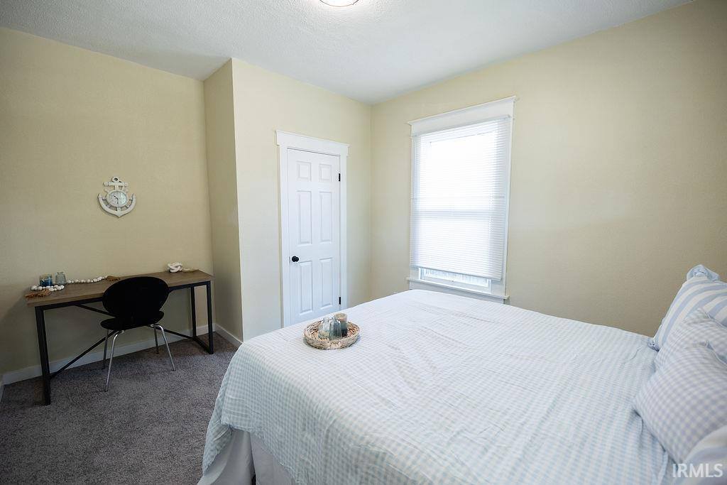 1217 W 3rd Street, Anderson, IN 47304