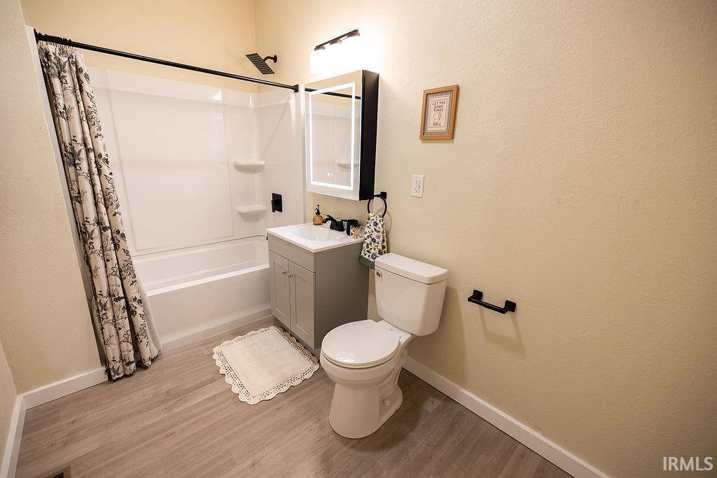 1217 W 3rd Street, Anderson, IN 47304