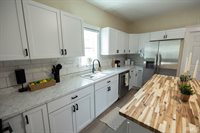 1217 W 3rd Street, Anderson, IN 47304