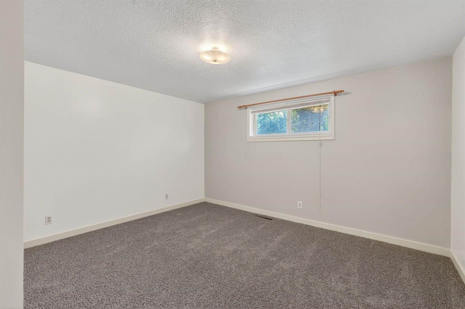420 Taylor Street, American Falls, ID 83211