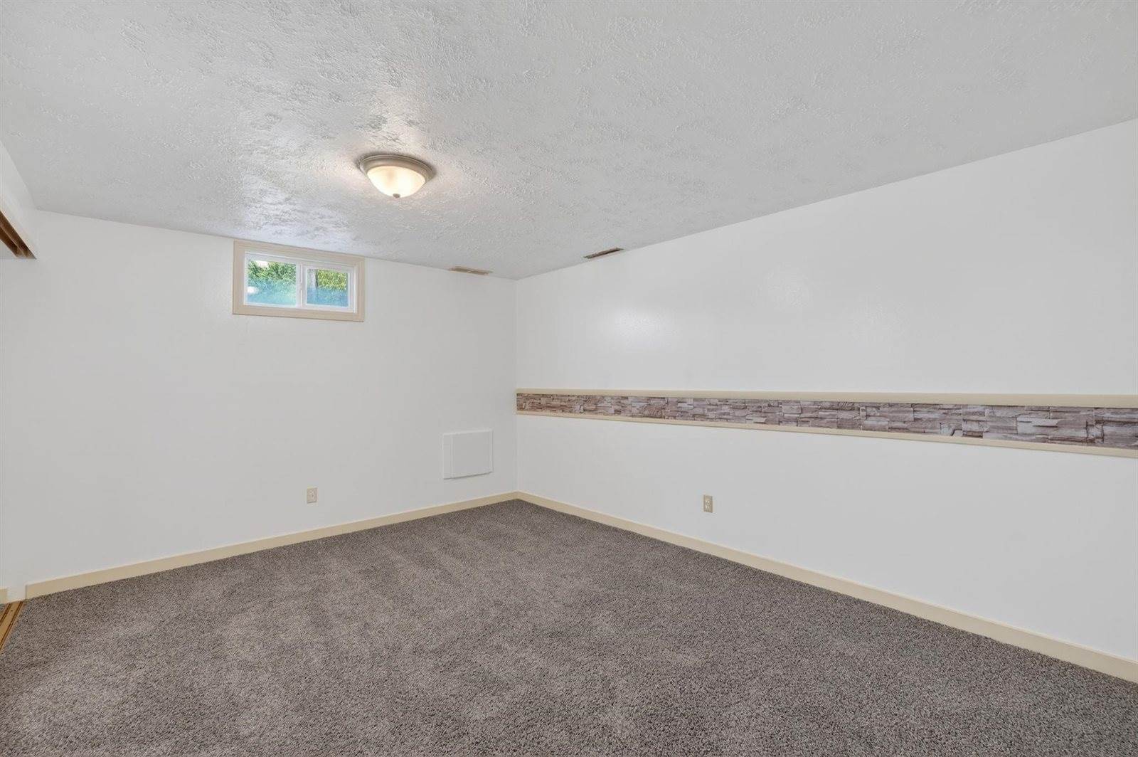 420 Taylor Street, American Falls, ID 83211
