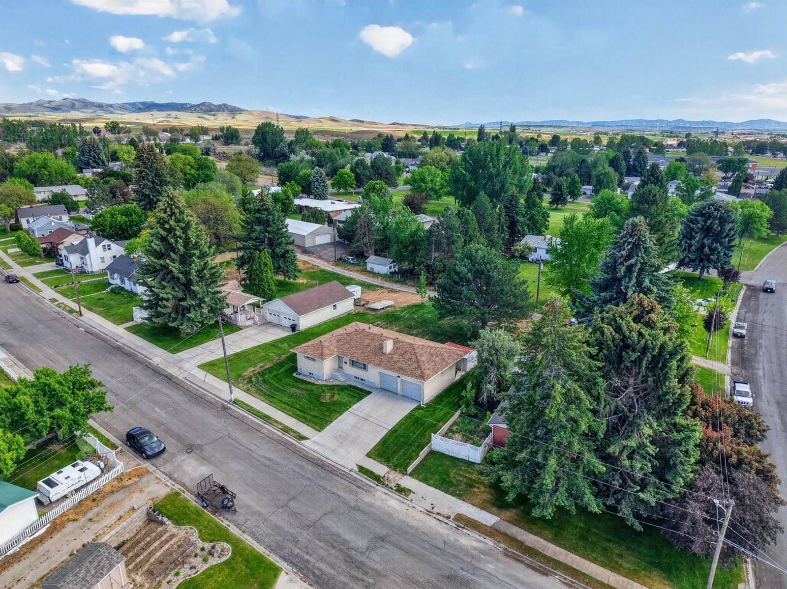 420 Taylor Street, American Falls, ID 83211