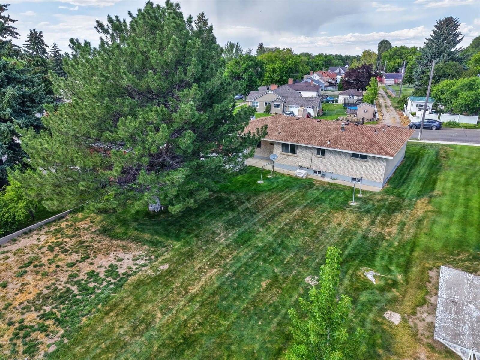 420 Taylor Street, American Falls, ID 83211