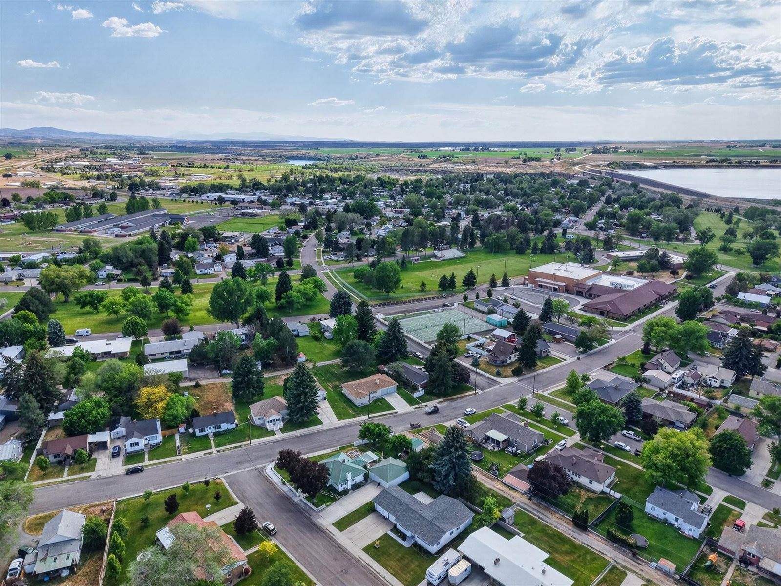 420 Taylor Street, American Falls, ID 83211