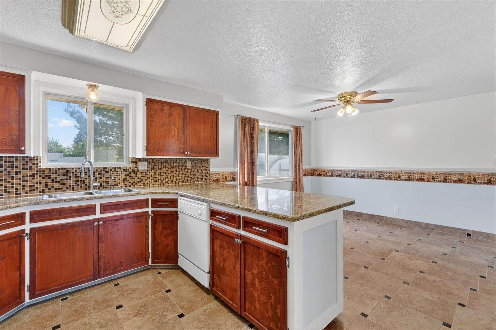 420 Taylor Street, American Falls, ID 83211