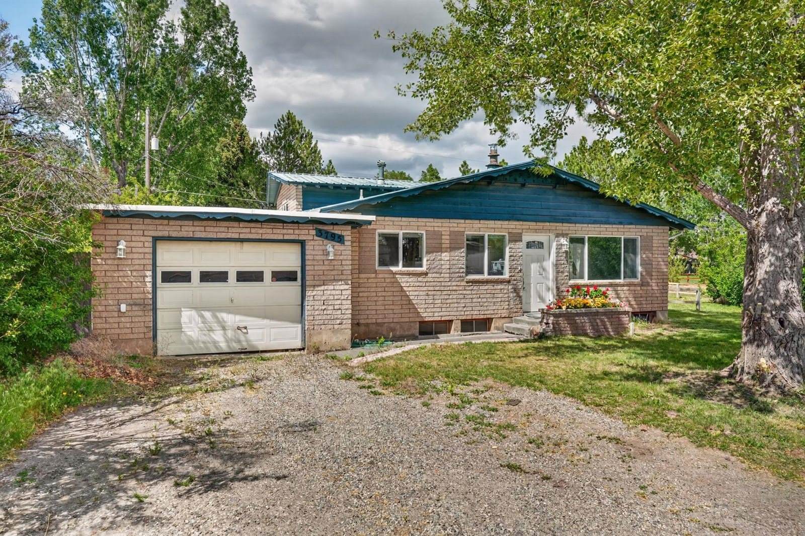 3795 E Sunnyside Road, Ammon, ID 83406