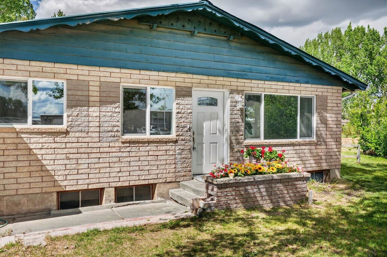 3795 E Sunnyside Road, Ammon, ID 83406