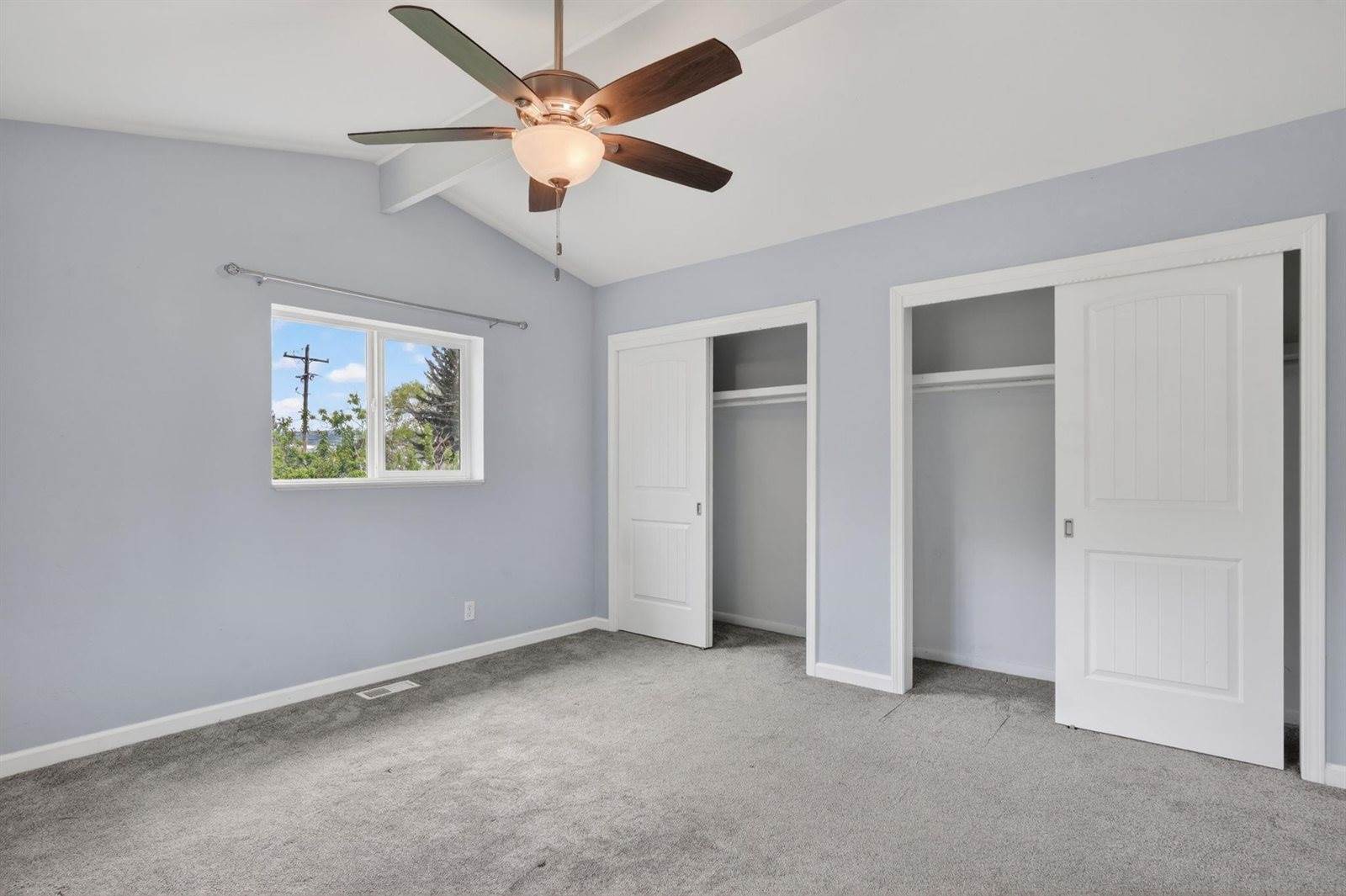 3795 E Sunnyside Road, Ammon, ID 83406