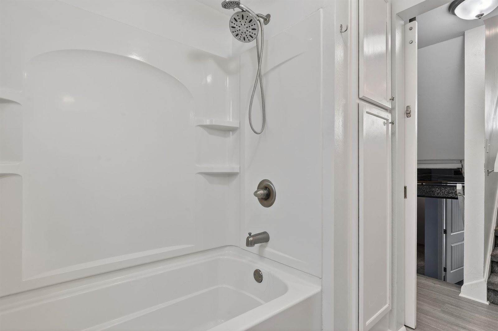 3795 E Sunnyside Road, Ammon, ID 83406