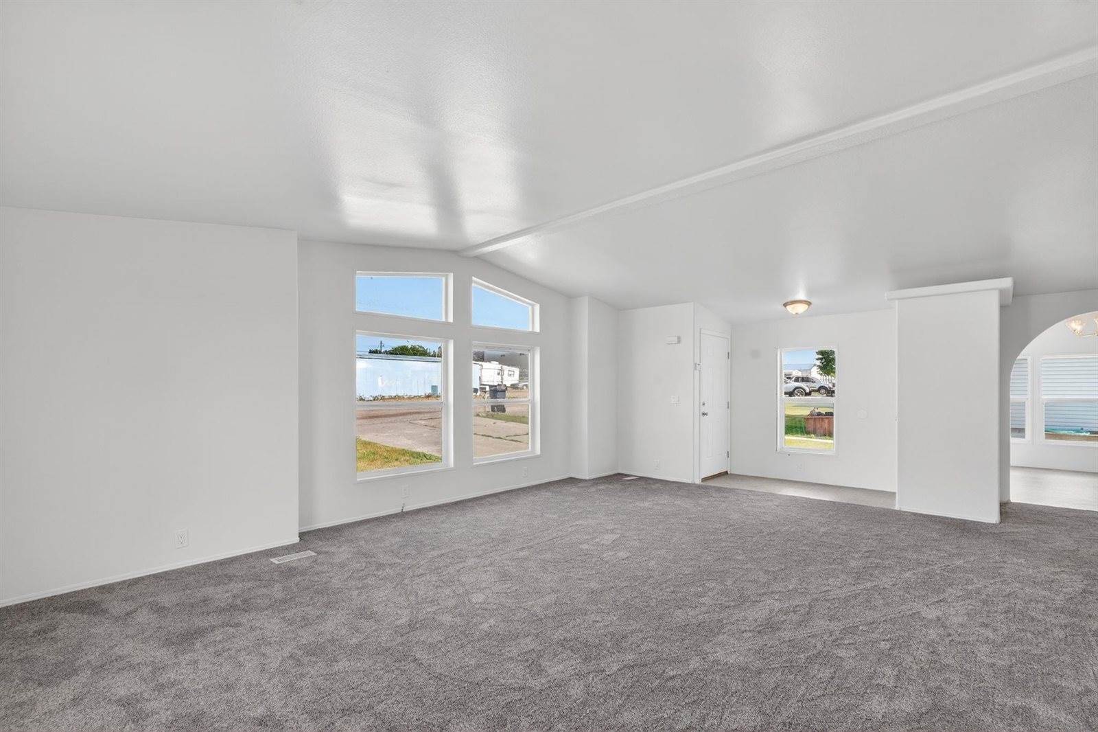 420 Johnson Street, American Falls, ID 83211