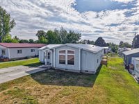 420 Johnson Street, American Falls, ID 83211