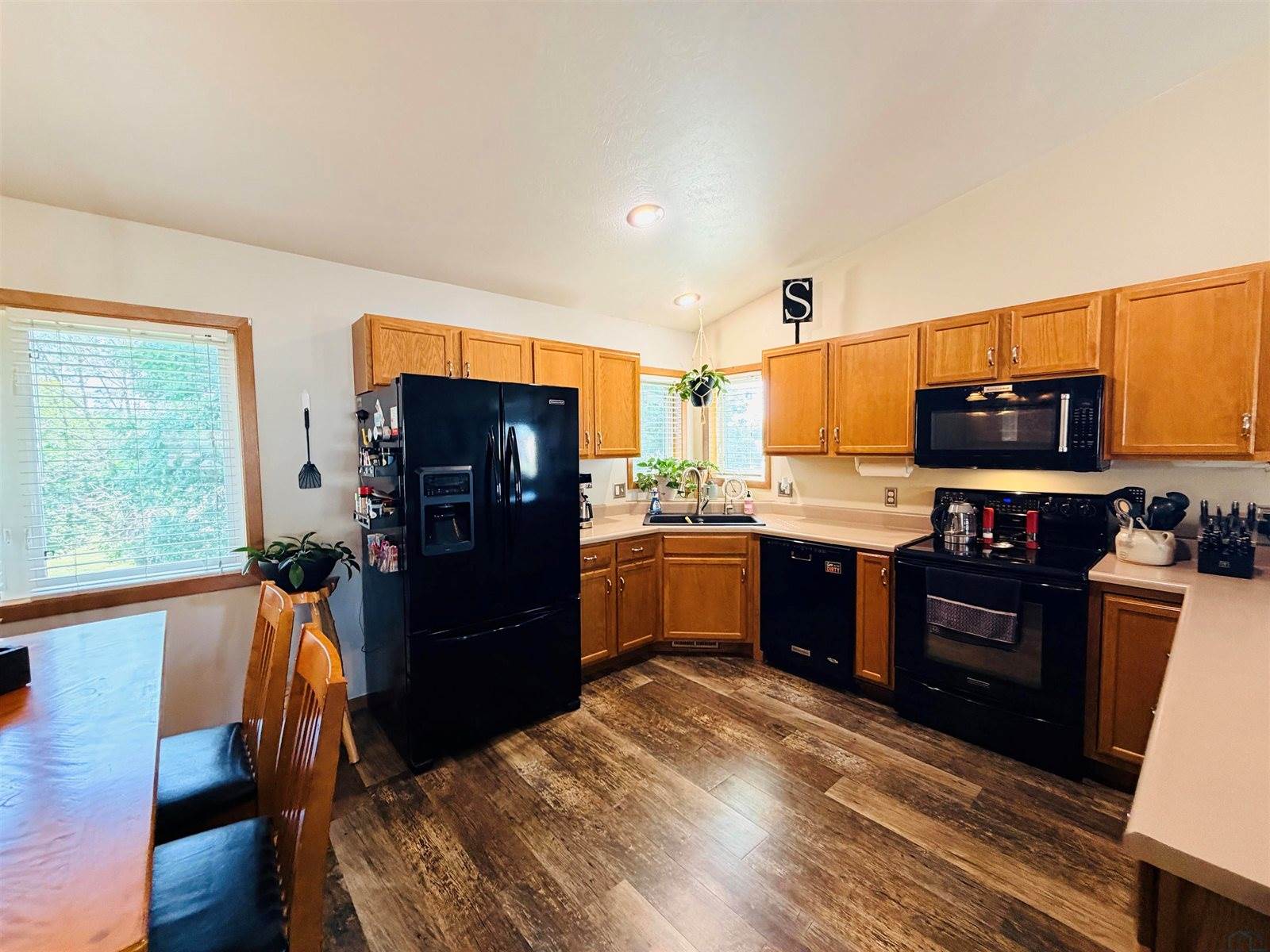 1611 SW Sunset Dr, LeMars, IA 51031