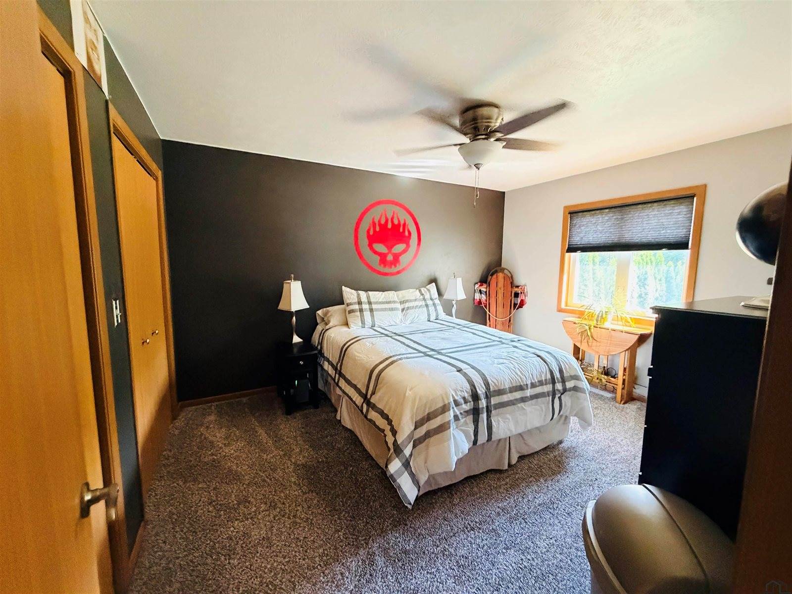 1611 SW Sunset Dr, LeMars, IA 51031