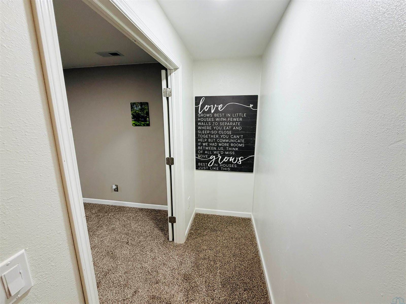 1611 SW Sunset Dr, LeMars, IA 51031