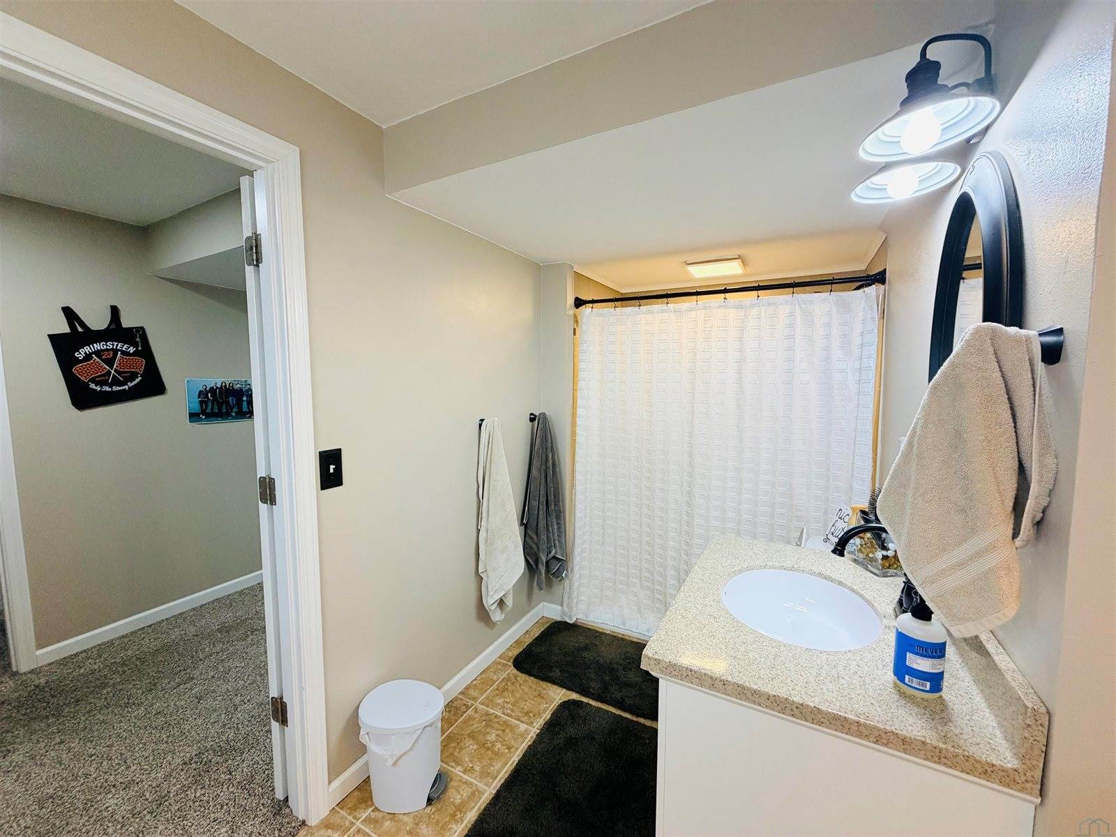 1611 SW Sunset Dr, LeMars, IA 51031