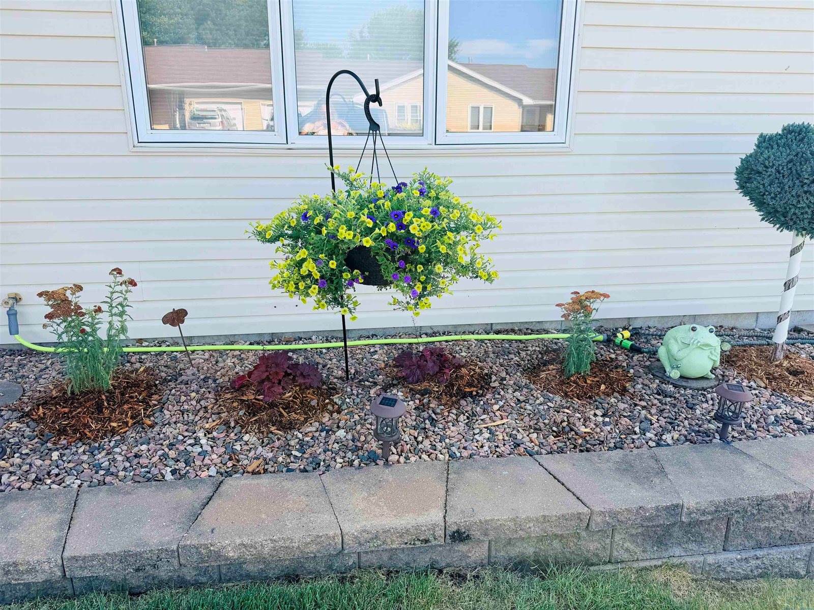 1611 SW Sunset Dr, LeMars, IA 51031