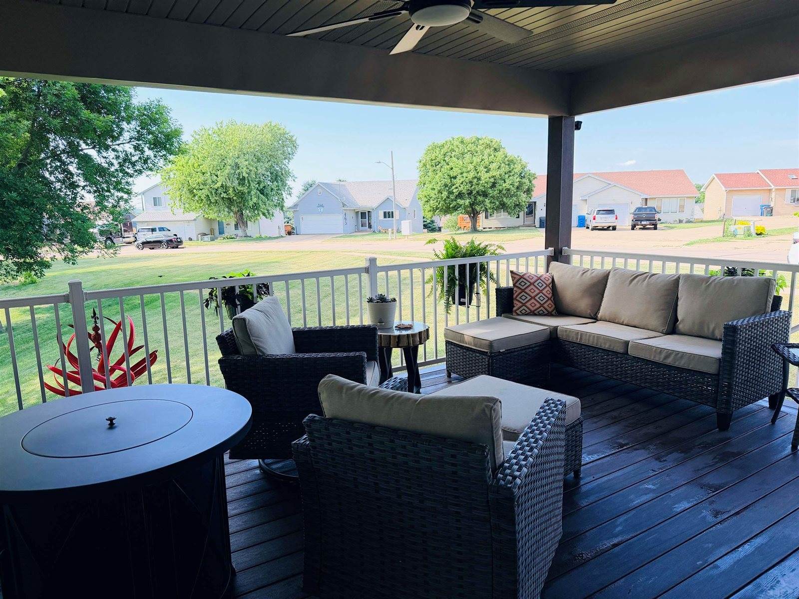 1611 SW Sunset Dr, LeMars, IA 51031