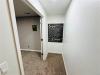 1611 SW Sunset Dr, LeMars, IA 51031