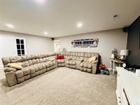 1611 SW Sunset Dr, LeMars, IA 51031