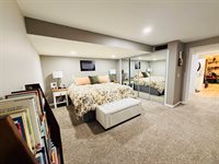 1611 SW Sunset Dr, LeMars, IA 51031