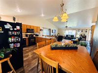 1611 SW Sunset Dr, LeMars, IA 51031