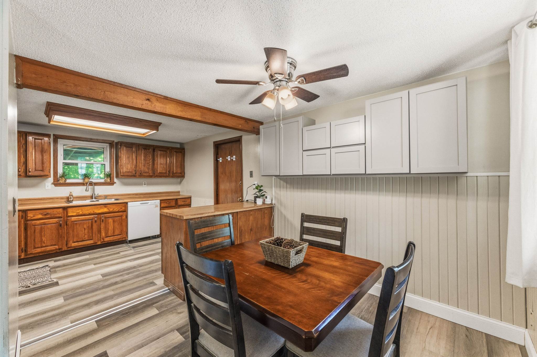 2400 51st St, Kansas City, KS 66104