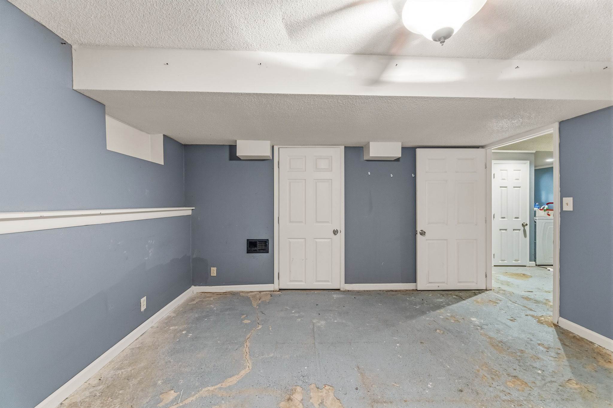 2400 51st St, Kansas City, KS 66104